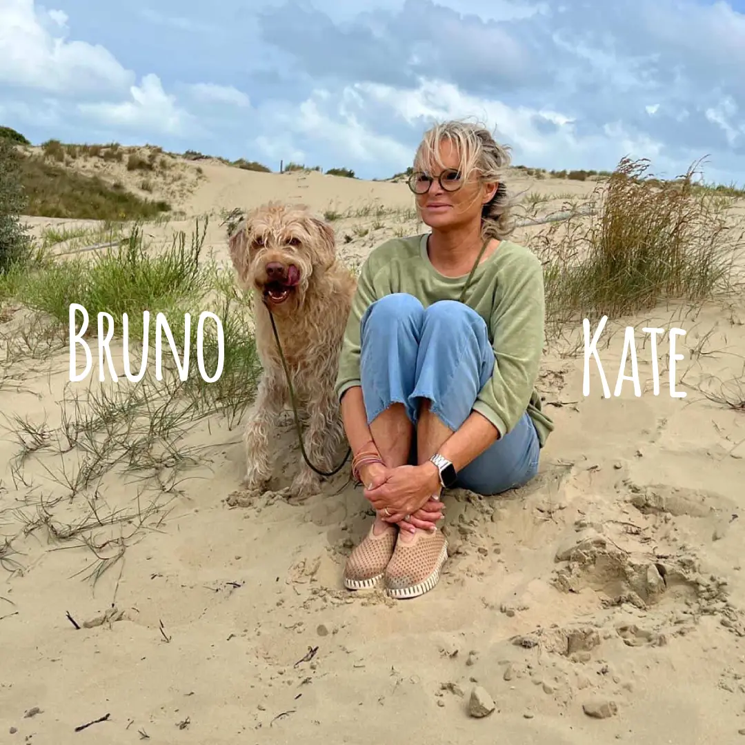 Kate en Bruno op het strand in Koksijde